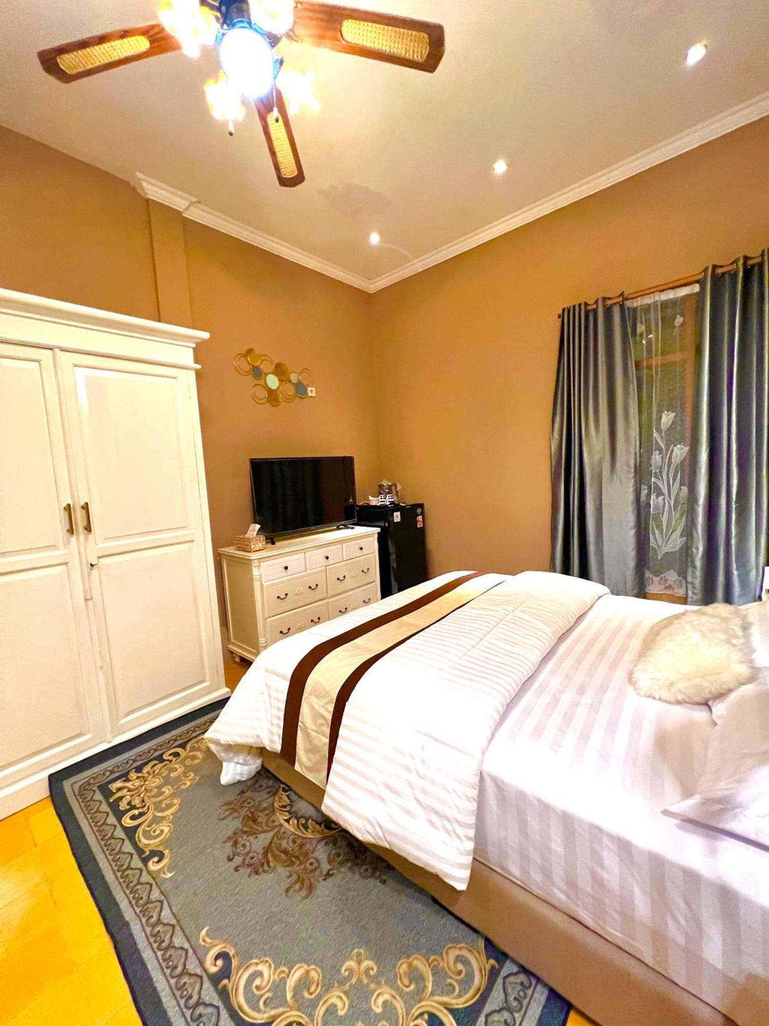 Sammy Home Jogjakarta Buitenkant foto
